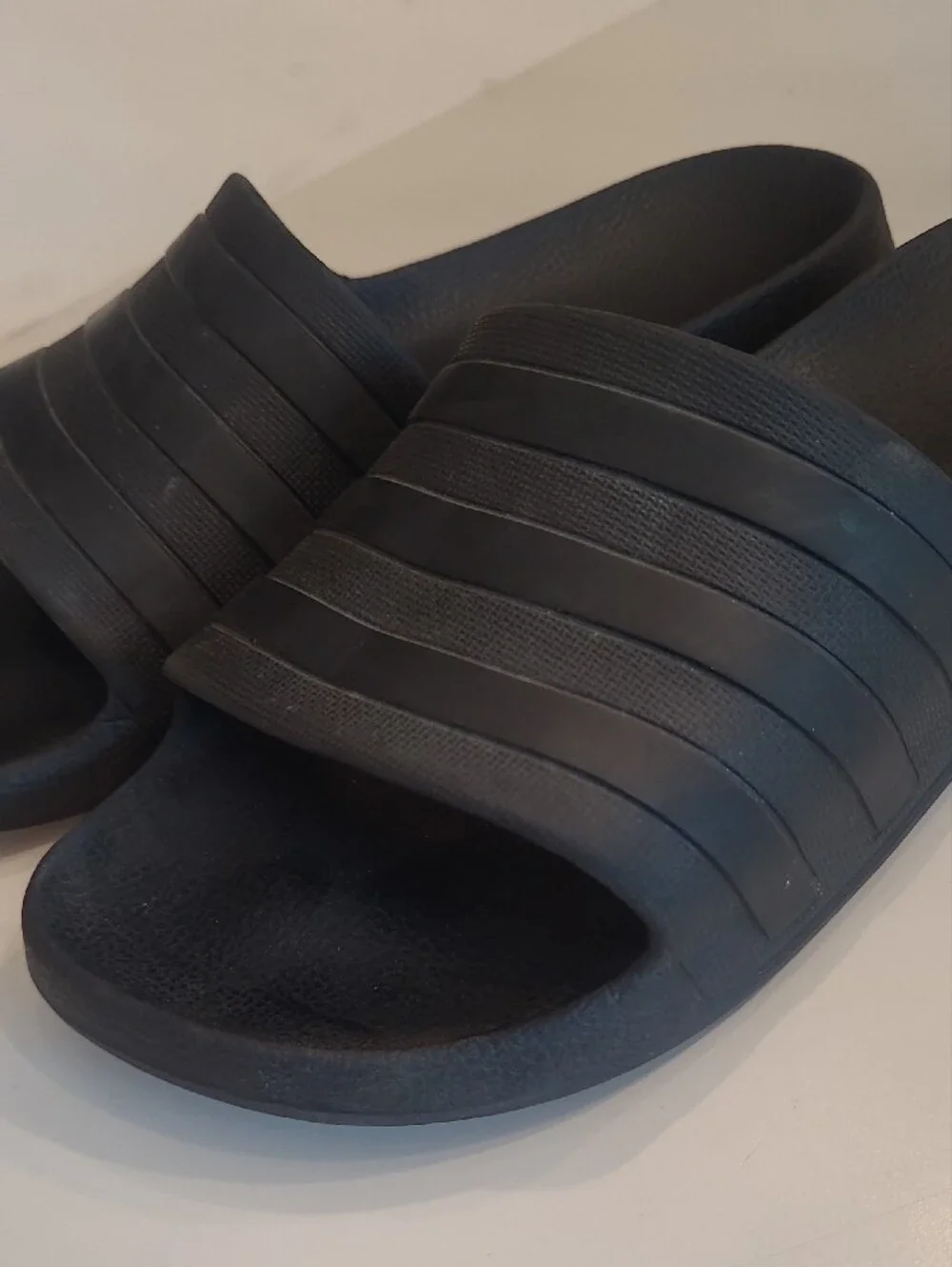 Adidas Unisex Slide Sandals Textured Strap Slip On Open Toe Comfort